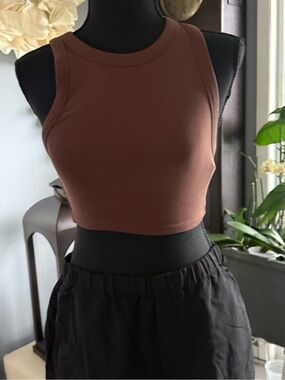 Zara Ribbed Cropped Tank Top - Brown